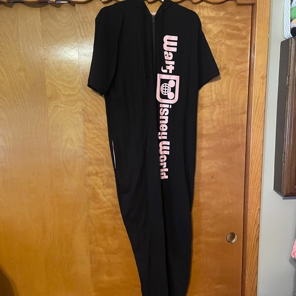 ADULT WOMENS WALT DISNEY WORLD JUMPER BLACK AND PINK SIZE XXL - Picture 2 of 6